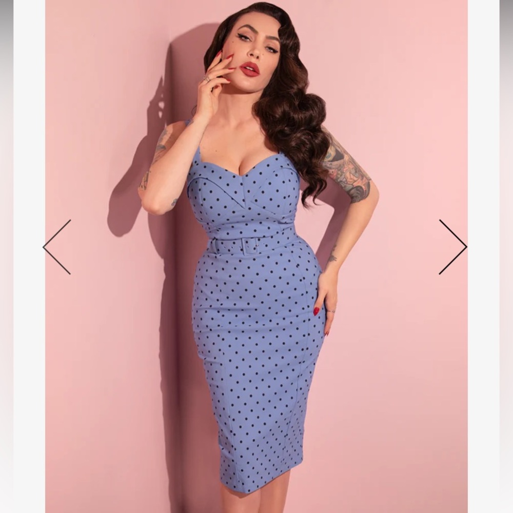 MANEATER WIGGLE DRESS IN SUNSET BLUE POLKA DOT - VIXEN BY MICHELINE PITT